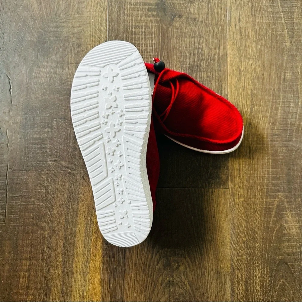Corkys Kayak Red Corduroy Slip On Shoes | NIB | Size 7 - Picture 6 of 6